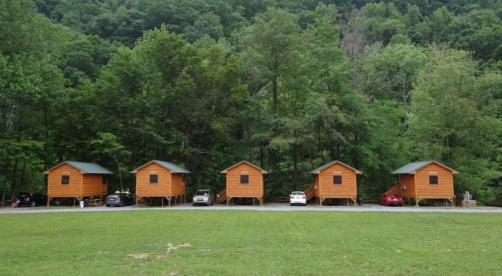 camping cabins in the smoky mountains